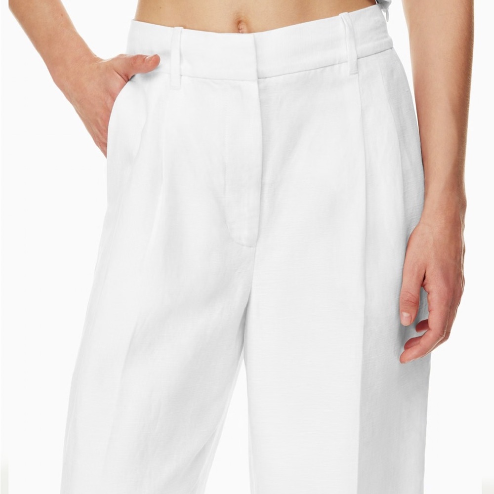 Aritzia never worn Elegant White Women's Pants